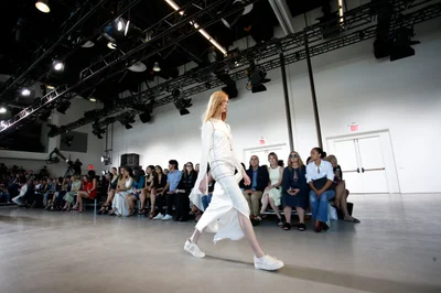 Look 30